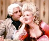 La belle actrice Kirsten Dunst dans  Marie-Antoinette 