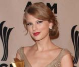 Taylor Swift à la cinquième cérémonie des ACM Special Awards, à Nashville, le 19 septembre 2011.