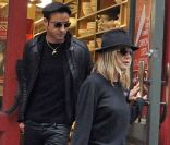 Jennifer Aniston et son petit ami Justin Theroux se baladent à New York le 20 septembre 2011