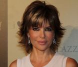 Lisa Rinna a assisté à la baby shower de Tori Spelling le 17 septembre 2011