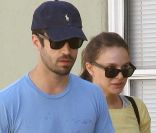 Le danseur Benjamin Millepied et sa fiancée Natalie Portman 