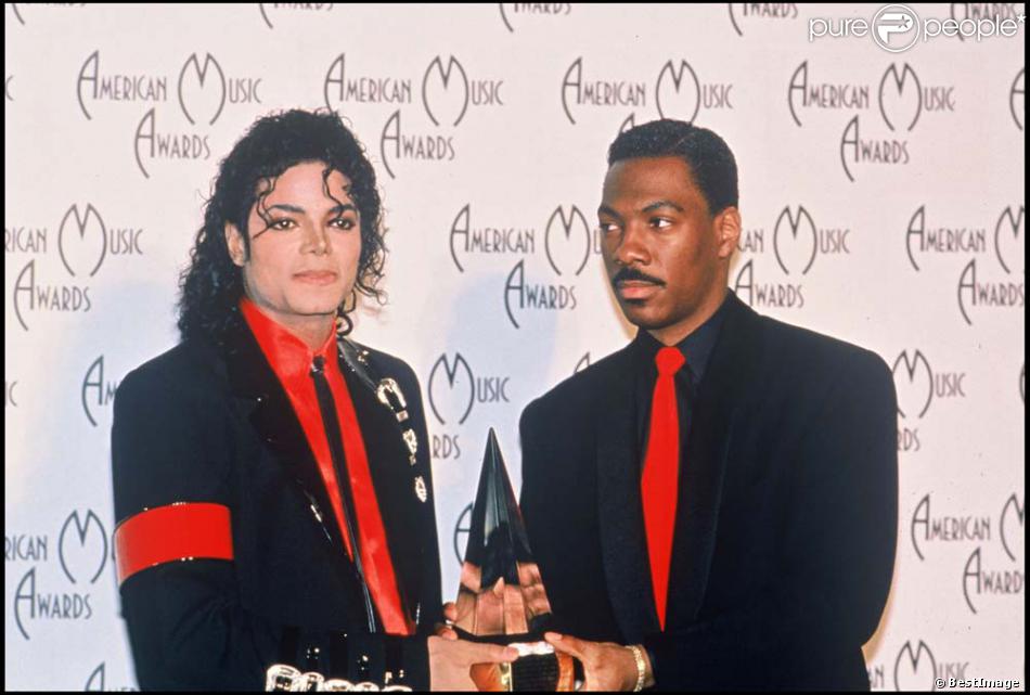 Michael Jackson: Un musée sur le Roi de la pop pourrait bientôt voir le jour 704703-michael-jackson-ceremonie-des-950x0-4