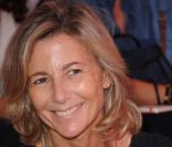 Claire Chazal au défilé printemps-été 2012 de Carven lors de la Fashion Week parisienne le 29 septembre 2011