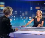 Tristane Banon et Laurence Ferrari sur le plateau du journal de 20 heures de TF1 du jeudi 29 septembre 2011.
