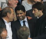 Bertrand Delanoë, Nasser Al-Khelaïfi et Leonardo lors du match PSG-Lyon du 2 octobre 2011
