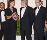 Caroline de Monaco, le prince Albert et Patrick Préjean lors du 30e anniversaire du Théâtre Princesse Grace, le 3 octobre 2011.