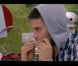 Zelko séduit Aurélie en croquant des fruits de manière sexy dans Secret Story 5