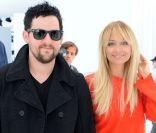 Nicole Richie et Joel Madden auront remporté la bataille des couples dans un duel face à Sean Lennon et Charlotte Kemp Muhl. Paris, le 5 octobre 2011.<br />