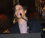 Mathieu Kleyebe Abonnenc (gagnant) lors de la quatrième édition du Prix Meurice pour l'art contemporain, le 10 octobre 2011.
