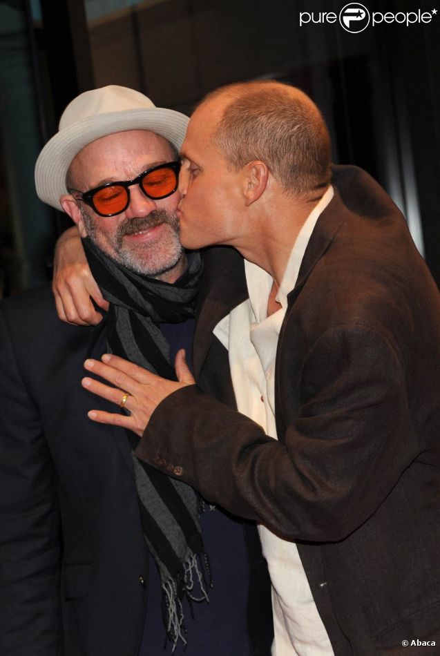 Woody Harrelson, très complice abec Michael Stipe (REM), défendait le 15 octobre 2011, au BFI Film Festival à Londres,  Rampart , un film qui s'annonce âpre et explosif sur un des plus gros scandales de la police de Los Angeles.