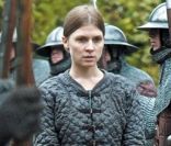 Clémence Poésy, martyre dans Jeanne captive
