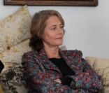 Charlotte Rampling et deux confidentes dans The Look<br />
