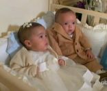Les adorables jumeaux Moroccan et Monroe dévoilés pour l'émission  20/20  sur ABC, le 21 octobre 2011.