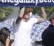 David Beckham et Romeo, supporters attentif du petit Cruz lors d'un match de football le 15 octobre 2011 à Los Angeles