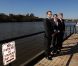 Le prince Daniel de Suède pose devant la Maison de la Suède à Washington, le 25 octobre 2011, en marge d'un séminaire sur les soins médicaux.