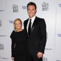 Owain Yeoman : Le beau gosse de Mentalist divorce