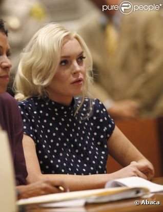 Lindsay Lohan a été condamnée à une peine de prison ferme, lors de son passage au tribunal de Los Angeles, le mercredi 2 novembre 2011.
