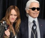 Vanessa Paradis et Karl Lagerfeld illuminent le Printemps à Paris, le 9 novembre 2011.