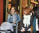 Jessica Alba, à Milan, avec des amis et sa petite dernière, Haven, 3 mois. Vendredi 11 novembre 2011