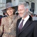 La princesse Mathilde élégante panthère, le prince Laurent enguirlande la presse