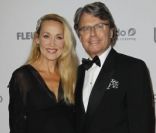 Jerry Hall et Warwick Hemsley au gala de charité organisé par l'Unesco, à Duesseldorf, Allemagne, le 19 novembre 2011. 