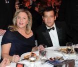 Kathleen Turner et Clive Owen au gala de charité organisé par l'Unesco, à Duesseldorf, Allemagne, le 19 novembre 2011.