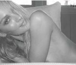 Candice Swanepoel pour la marque de jeans Rag & Bone, novembre 2011.
