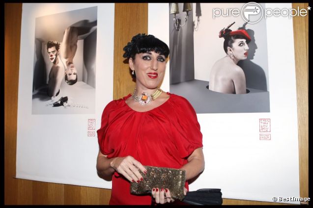Rossy de Palma lors de la soirée en l'honneur de Christian Louboutin à Paris à la galerie du passage. Le 21 novembre 2011