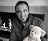 Nikos Aliagas pour le calendrier 2012.