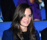 Pippa Middleton lors de la finale du Masters de Londres entre Jo-Wilfried Tsonga et Roger Federer le 27 novembre 2011 à Londres. Elle est accompagnée d'un inconnu. 