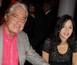 Pierre Cornette de Saint Cyr, Eliette Abecassis et son ami lors du dîner de charité pour Action contre la Faim, à l'hôtel Pullman à Paris, le 29 novembre 2011