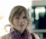 Taylor Swift retrouve le sourire en voyant réapparaître son amoureux dans le clip  Ours .