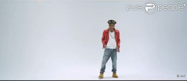 Pharrell Williams dans le clip Hear Ye, Here Ye, avec T.I. 