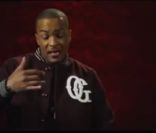 T.I. dans le clip Hear Ye, Here Ye, featuring Pharrell 