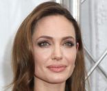 Angelina Jolie à l\'avant première de In the Land of Blood and Honey à New York en décembre 2011