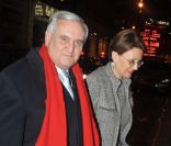 Jean-Pierre Raffarin et son épouse à l'espace Cambon à Paris pour le mariage de Jean-François Copé et Nadia d'Alincourt, le 3 décembre 2011.