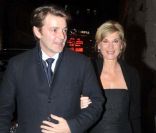 Michèle Laroque et François Baroin à l'espace Cambon à Paris pour le mariage de Jean-François Copé et Nadia d'Alincourt, le 3 décembre 2011. Cela fait trois ans et demi que le couple est ensemble. 