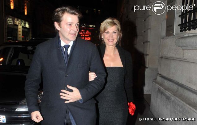 Michèle Laroque et François Baroin à l'espace Cambon à Paris pour le mariage de Jean-François Copé et Nadia d'Alincourt, le 3 décembre 2011. Cela fait trois ans et demi que le couple est ensemble. 