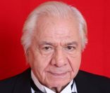 Michel Galabru dans Le Grand Cabaret sur son 31, diffusé le 31 décembre 2011 sur France 2