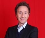 Stéphane Bern dans Le Grand Cabaret sur son 31, diffusé le 31 décembre 2011 sur France 2
