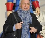 Patrice Laffont déchaîné pour le lancement des festivités du 25e anniversaire du Futuroscope, à Poitiers, le 17 décembre 2011.<br />