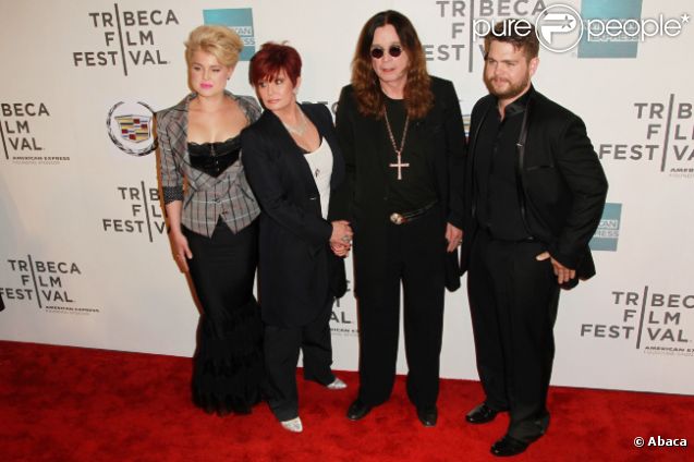 Kelly, Sharon, Ozzy et Jack Osbourne le 24 avril 2011 à New York