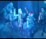 Dernière représentation parisienne au Palais des Sports de  Dracula, l'amour plus fort que la mort , le 1er janvier 2012. Le spectacle part désormais en tournée...