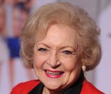 L'actrice Betty White, qui célébrera ses 90 ans sur NBC, sera accueillie par un parterre de stars, dont Amy Poehler. 