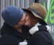 Emma Stone et Andrew Garfield : passionnés, les amoureux ne peuvent s'arrêter de s'embrasser dans les rues de New York le 8 janvier 2012
