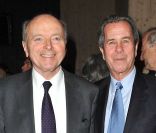 Jacques Toubon et Jean-Louis Debré lors de l'inauguration du théâtre éphémère de la Comédie Française à Paris, le 9 janvier 2012