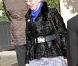La reine Margrethe II et le prince consort Henrik à Paris, devant le Crillon, le 6 janvier 2012.