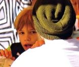 Romeo Beckham avec son frère et son père à Los Angeles, le 13 janvier 2012.