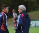  Raymond Domenech, le seul coach à avoir 'capté' Hatem Ben Arfa. (photo : octobre 2008) 
 Hatem Ben Arfa se livre à des confessions intimes inattendues dans le quotidien  L'Equipe  en date du 16 janvier 2012. 