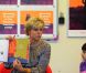 La princesse Laurentien des Pays-Bas fait la lecture aux élèves de l'école primaire De Windroos d'Amersfoort, le 18 janvier 2012, dans le cadre du National reading Breakfast.
